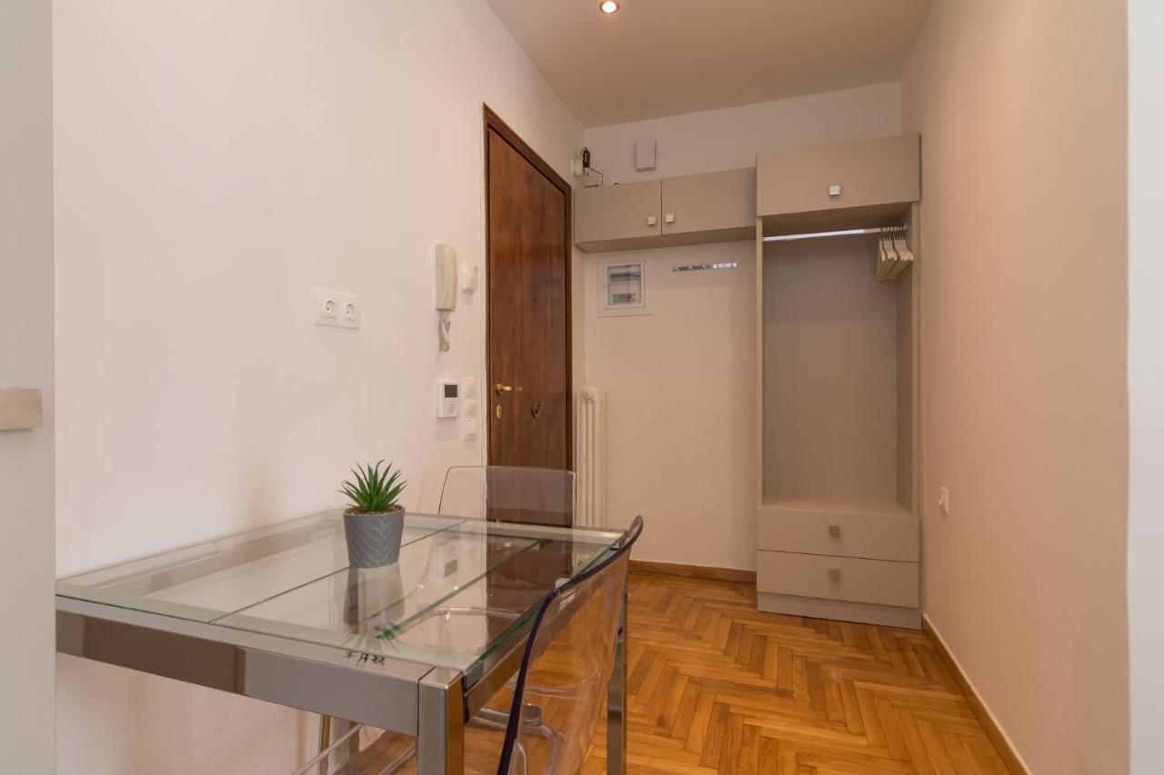 Elegant Studio In Athens B ภายนอก รูปภาพ